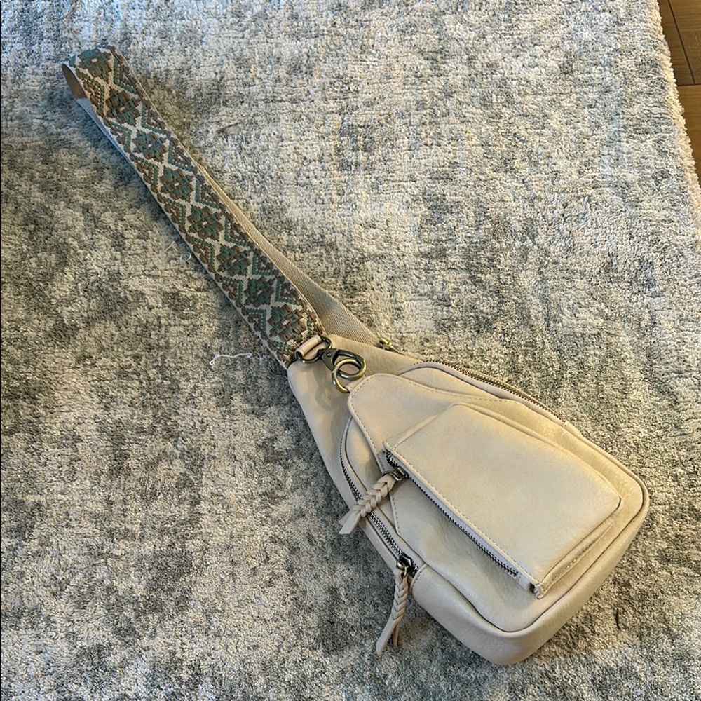 Antik Kraft Cream Crossbody Bag with Patterned Strap